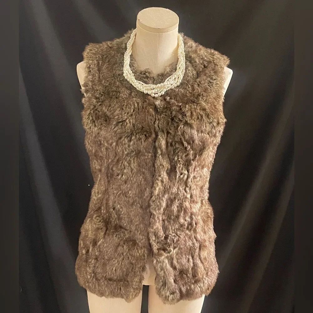 Chic Faux Fur Clasp Closure Vest